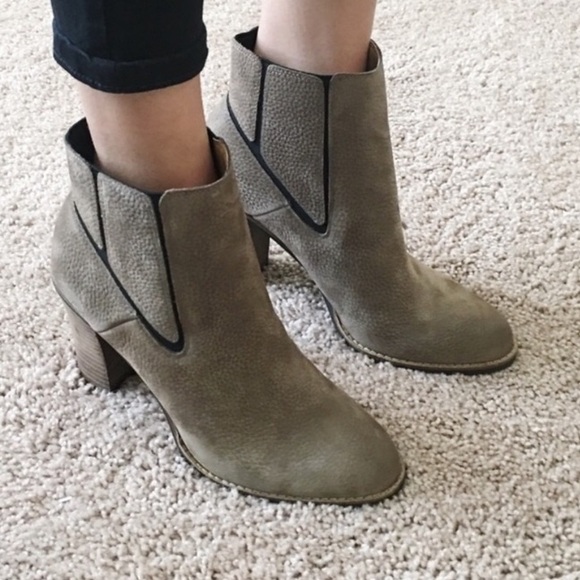 Lucky Brand Leather Maldives Ankle Booties - Picture 2 of 7